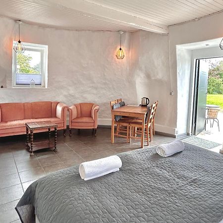 Apartamenty Molle Akirkeby ภายนอก รูปภาพ